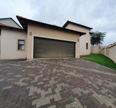 House For Sale in Olympus AH, Pretoria