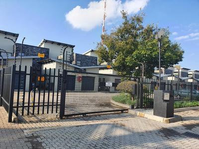 Townhouse For Rent in Carlswald, Midrand