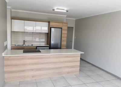 Apartment / Flat For Rent in Crowthorne, Midrand