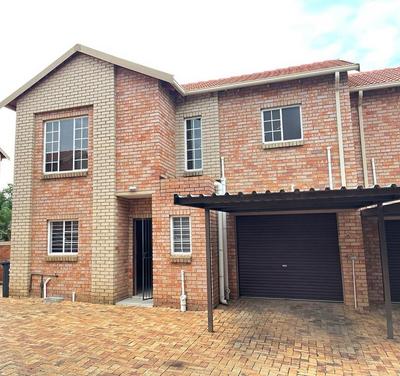 Duplex For Rent in Willowbrook, Roodepoort