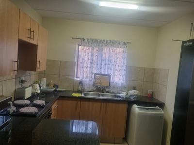 Apartment / Flat For Rent in Olympus AH, Pretoria