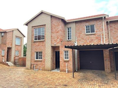 Duplex For Rent in Willowbrook, Roodepoort