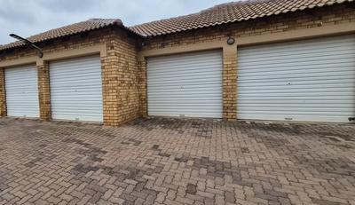 Apartment / Flat For Rent in Mooikloof Ridge Estate, Pretoria