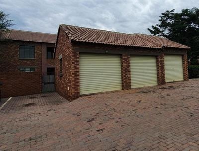 Apartment / Flat For Rent in Mooikloof Ridge Estate, Pretoria